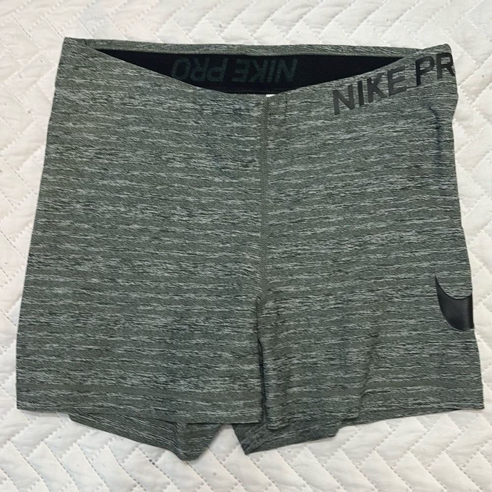 Nike Pro Dri-fit heather green short spandex